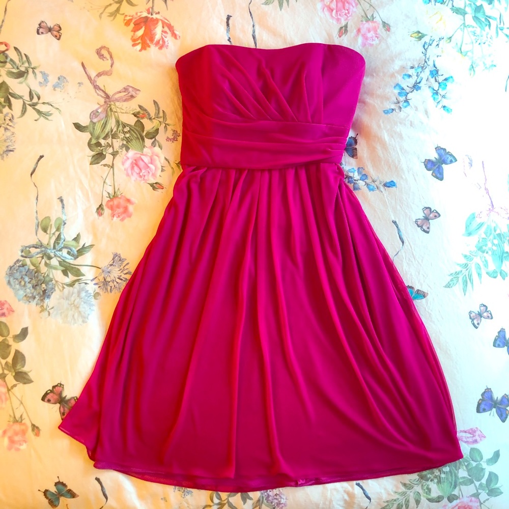 NWT: Fuchsia chiffon knit stretch